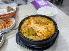 -拌来拌去石鍋拌飯(文鼎店)