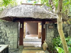 -三亚湾海居雅高铂尔曼度假酒店