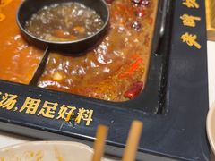 -老牌坊云南鱼豆花火锅(哈西万达店)
