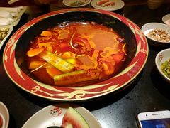 -在蜀里·一米肥牛老火锅(黄埔店)