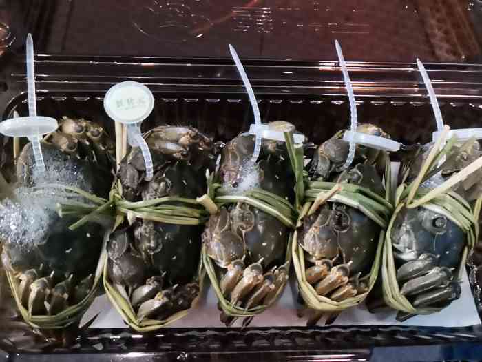 蟹状元大闸蟹 海鲜大礼包(烟台店)-"店内环境很好,大闸蟹很新鲜,是