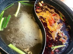 屋头经典鸳鸯锅-屋头串串(沁水路店)