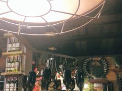 -胡桃里音乐餐厅(陶溪川店)(川湘赣菜·世界百大酒庄直供红酒·音乐表演)