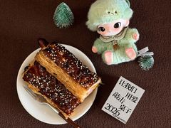 -HOT CRUSH趁热集合·现烤面包(上海环球港店)