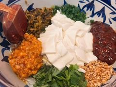 -蜗牛小馆醉乡民谣云南菜(惠新西里店)