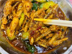 -江城燕子大排档(江汉路步行街店)