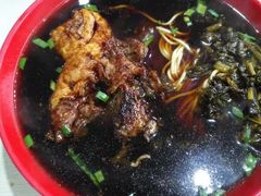 -小龙大肉面馆