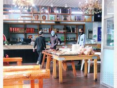 大堂-大草原清真饭庄(沙河店)