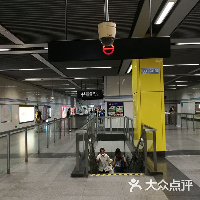 松江新城-地铁站