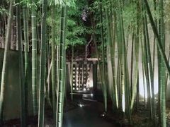 -穹六人间 people 6(岳阳路店)