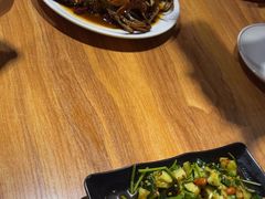 -嗨辣小聚·盘锦河蟹·海鲜烧烤龙虾(盘锦十年好店)