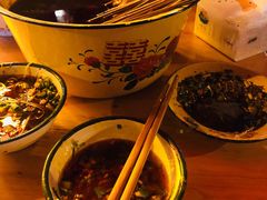 -拈签一笑黄牛肉辣卤串串