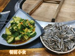 -老刘生态大鱼坊铁锅炖鱼(赛马场店)