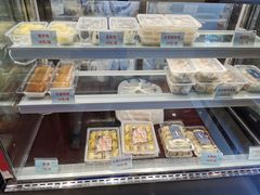 面包甜点陈列柜-老人和饭店(淮海中路店)