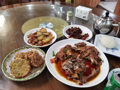 -芦茨金富饭庄·25年老字号·专做稻草鸡