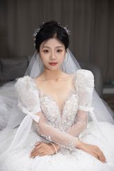 -艾朵婚纱