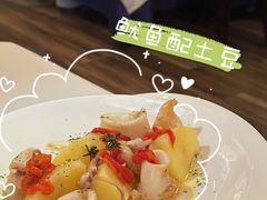 鱿鱼配马铃薯-安东尼奥餐厅