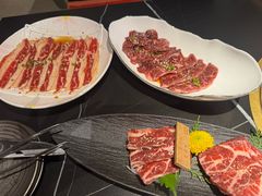 -山川小町·极番烧肉(新地假日广场店)