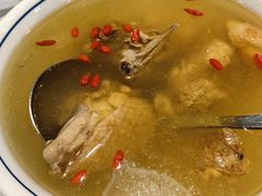 墨鱼鸡汤-喜洋洋(中山四路店)