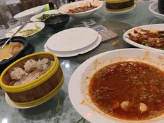 -莲餐厅·湖北菜·潜江小龙虾店(愚园路店)