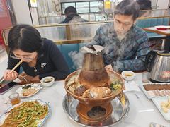 -一口猪海鲜浑锅·东北家常菜