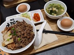 大碗过瘾双拼-熊吞·大碗丼烧肉饭(西市场嘉华店)