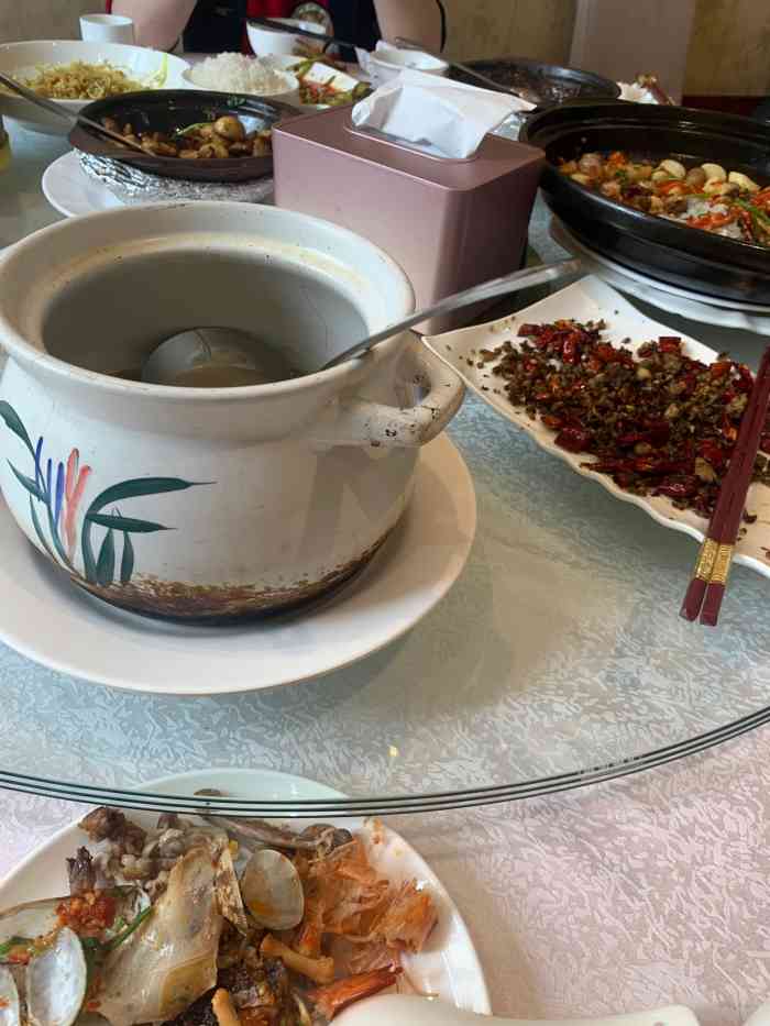 阿静粤菜-"[服务]标准的餐厅服务说的过去 [环境]."-大众点评移动版