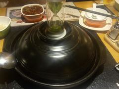 -洪氏嗨捞·广东猪肚鸡·椰子鸡火锅(西咸万象城店)