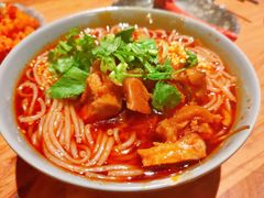 成都猪脚米线-付小姐在成都(中山公园店)