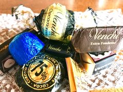 -VENCHI 闻绮(北京国贸商城店)