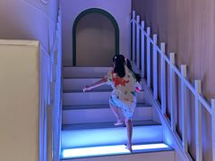 -涨巢·潮玩水疗局