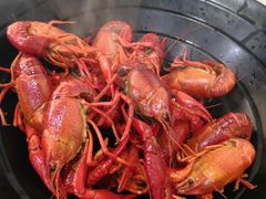 -虾弄弄海派小龙虾·牛羊蝎子火锅