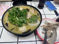 -肥汁米蘭香港米线(长宁来福士店)