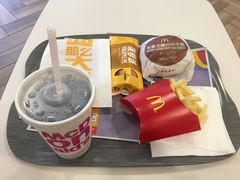 -麦当劳(保利若比邻店)