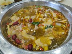-乙丙丁正宗昭通天麻火腿鸡(总店)