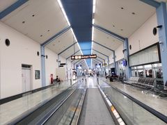 -班达拉奈克国际机场