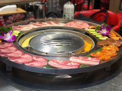 -哈哈碳都·牛肋条无限自助烤肉(台江万达店)
