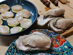-蚝堡·生蚝海鲜烧烤物种起源•海肠捞饭(刘公岛店)