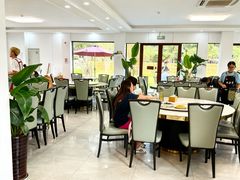 -七的湖·晚芳亭·阳澄湖农家菜·大闸蟹(莲花岛店)