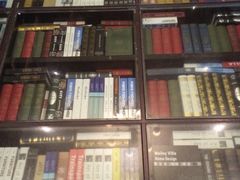 -钟书阁(松江泰晤士小镇店)