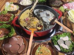 -烂摊摊火锅集市(河北总店)