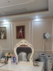 -Bollins波林丝•专研护发中心