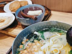 -小满手工粉(上海新世界城店)