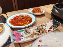 -青瓦餐厅·生鱼片·韩园烤肉(西塔店)