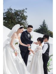 -MECCI婚礼摄影跟拍(红东方广场店)