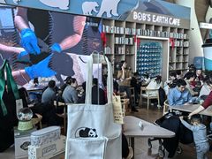 -抱抱地球咖啡馆(国家海洋博物馆店)