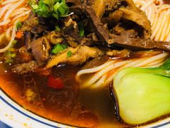 -霸蛮湖南菜·牛肉粉(荣京西街店)