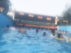 -欢乐水魔方水世界