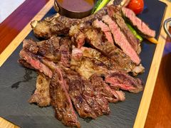 -东西风牛排馆周末烧烤自助(首都机场希尔顿店)