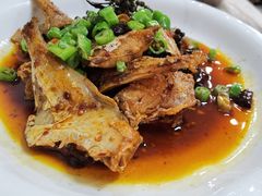 干烧耗儿鱼-洪霞餐馆